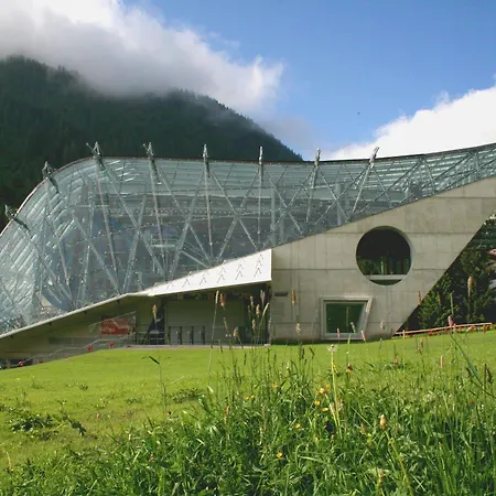 Helvetia Tatil Evi Sankt Anton am Arlberg